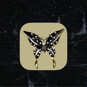 🚨5 for $25 NEW Black and Gold Butterfly Brooch